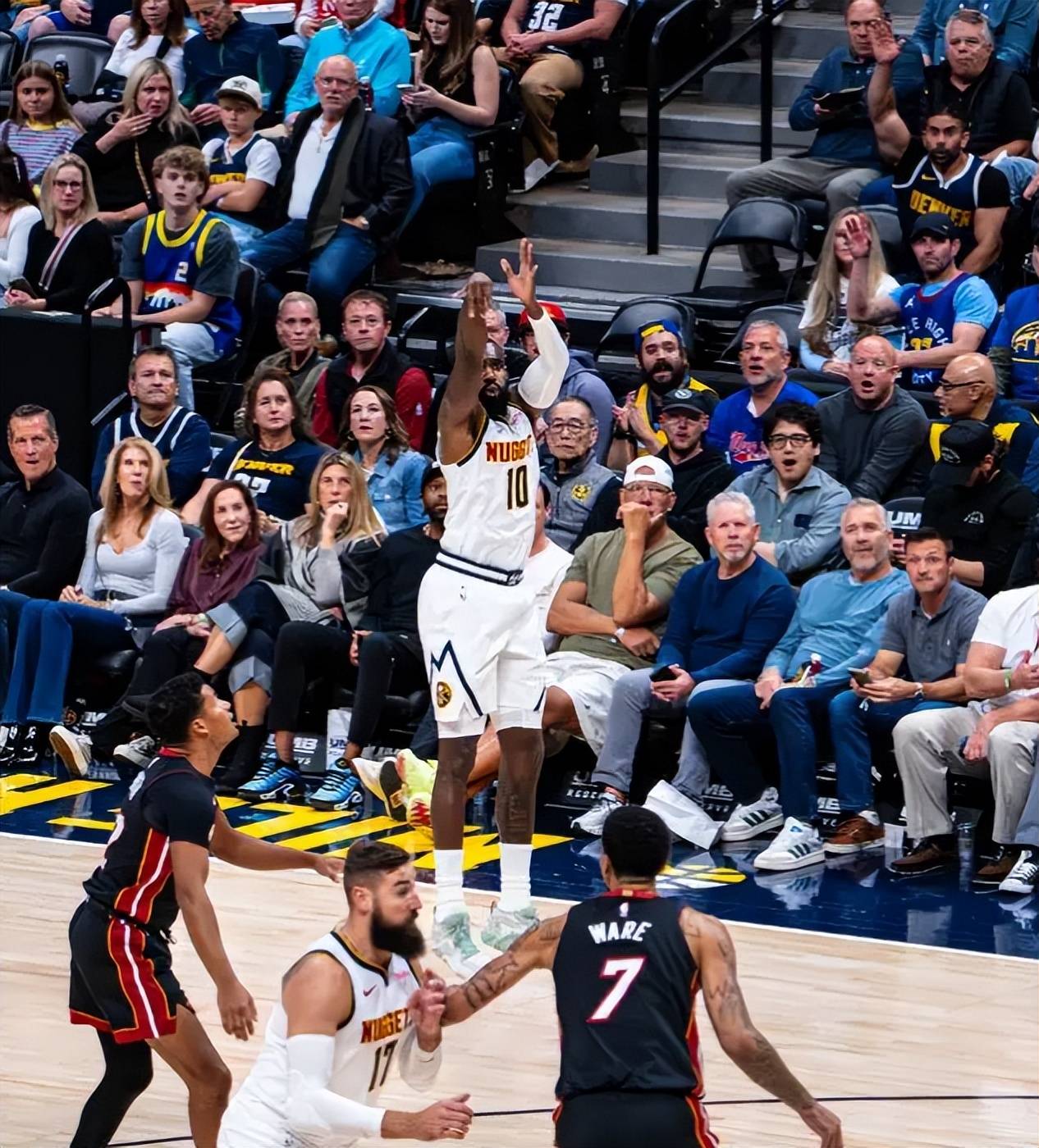 关于清晨体能课后,奥兰多魔术队长鼓劲备战NBA常规赛,更衣室稳定,赛程密集仍需轮换的信息 关于清晨体能课后,奥兰多魔术队长鼓劲备战NBA常规赛,更衣室稳定,赛程密集仍需轮换的信息