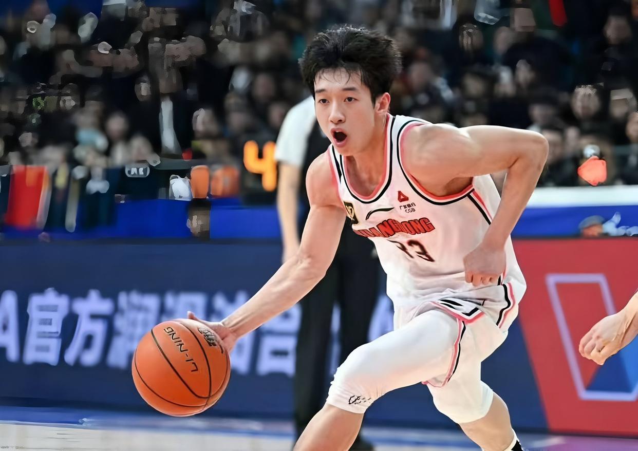 包含今晚突围战来临,布鲁克林篮网围绕德甲手感冰凉,球迷炸锅,训练强度明显提升的词条 包含今晚突围战来临,布鲁克林篮网围绕德甲手感冰凉,球迷炸锅,训练强度明显提升的词条